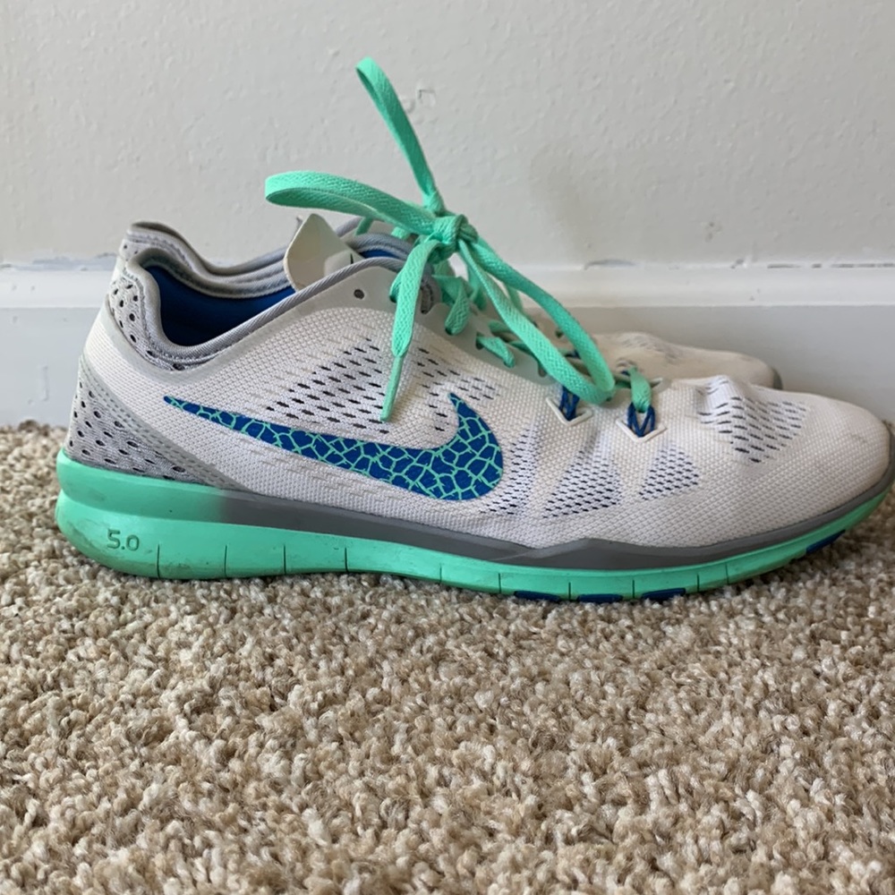 Nike shoes